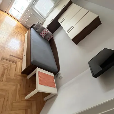 Apartment Aerodrom Cozy